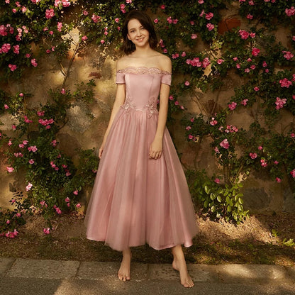 Bridesmaid dress women 2020 new winter pink mid-length evening dress banquet sisters group fairy temperament is particularly thin
