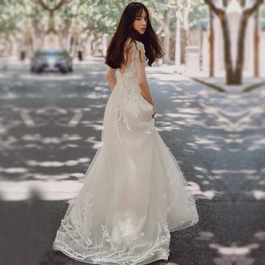 French light wedding dress new bride Sen line ultra-fairy Hepburn a word shoulder-length thin drag tail out of the small man