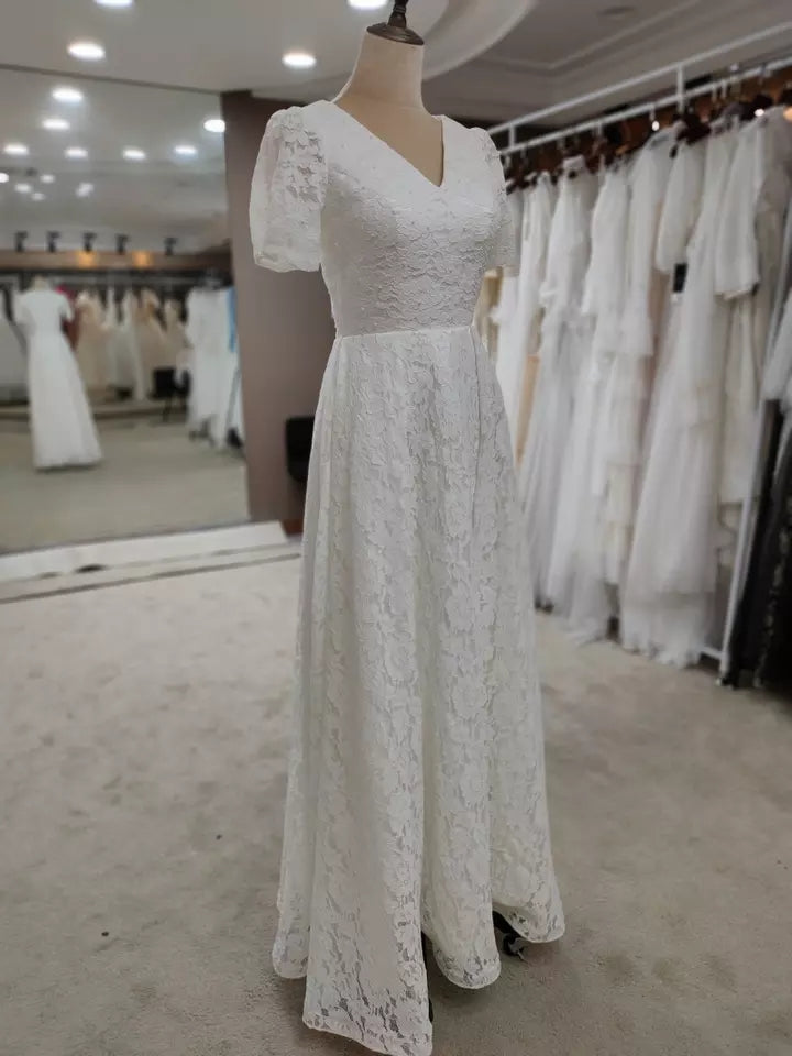 High Quality Special Design Short Sleeve Lace Ivory V-Neck A-Line Bridal Gown Wedding Dress