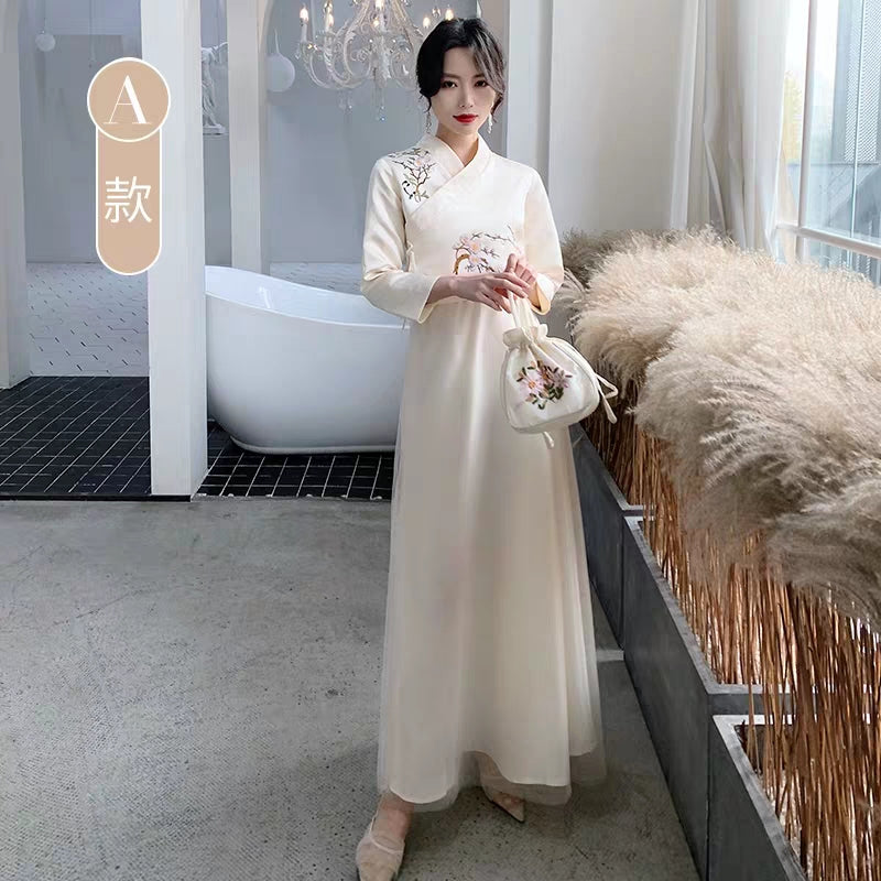 Chinese bridal dress 2019 new winter long parachute County Chinese wind tense group wedding evening dress