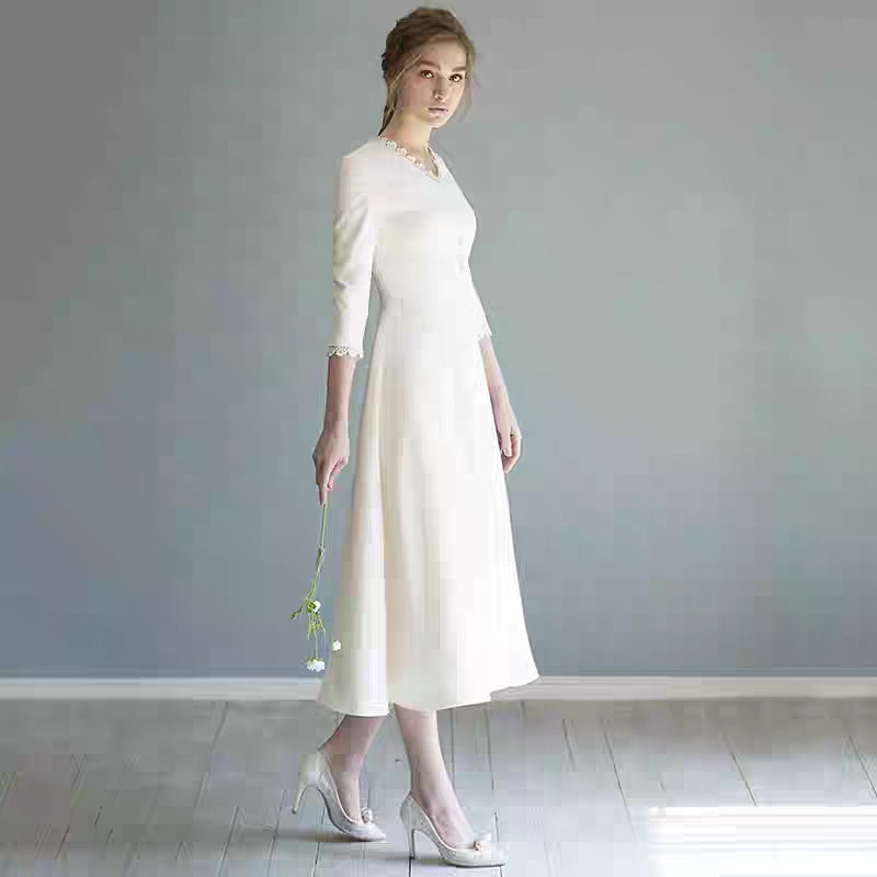 Korean light wedding dress new bride simple birthday banquet dress long sleeve satin Mori out of yarn travel
