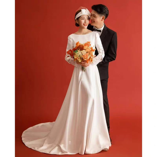 French light wedding dress ultra-fairy Hepburn simple satin sexy backless bride wedding main yarn welcome dress female drag tail