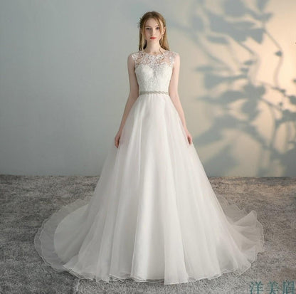 New main wedding dress simple shoulders slim lace princess puffy skirt hollow tail out wedding dress