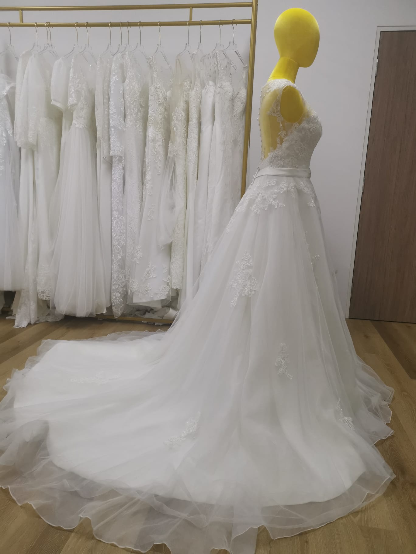 Wedding Bridal Gown R-0261