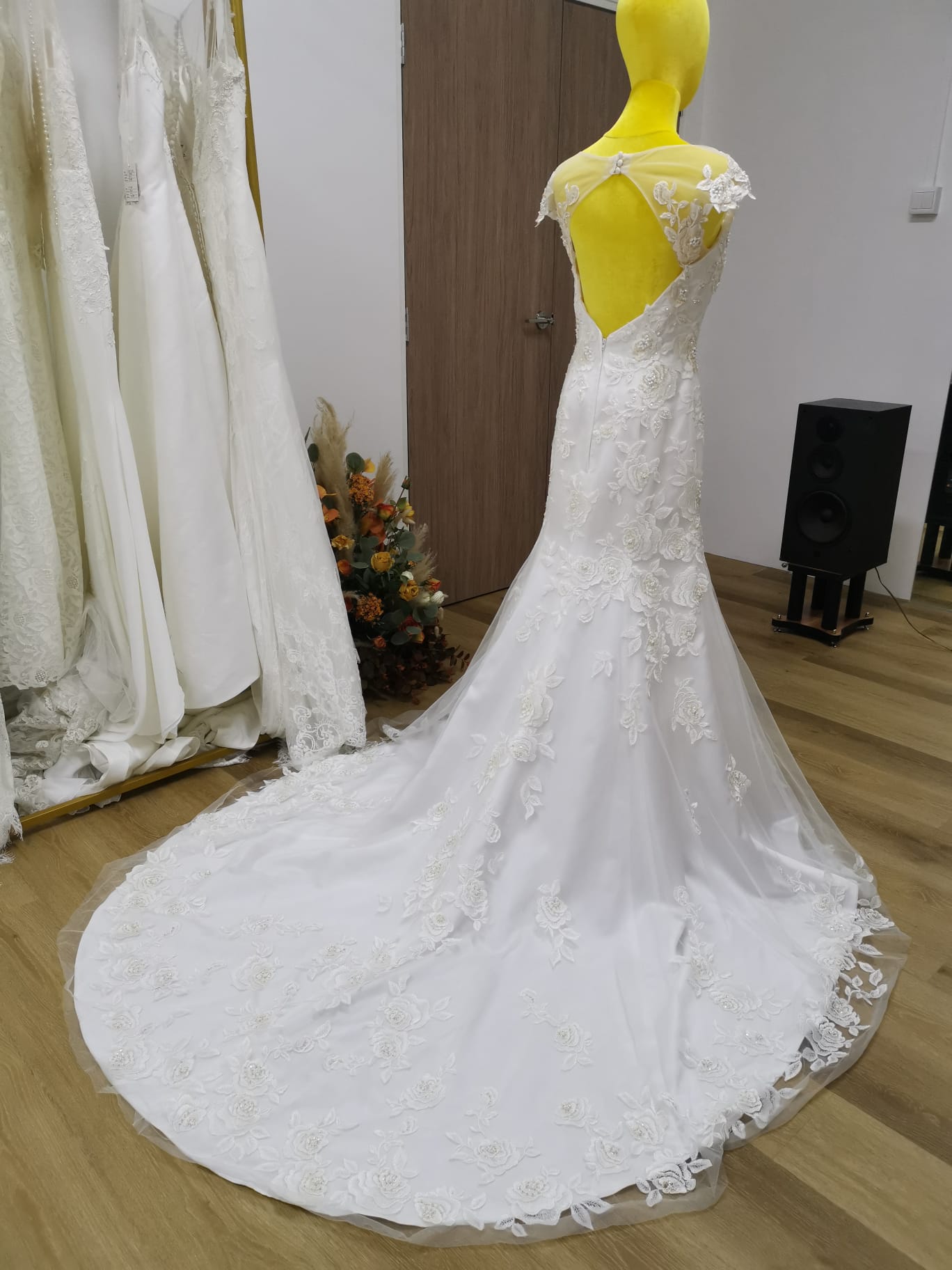 Wedding Bridal Gown R-0276