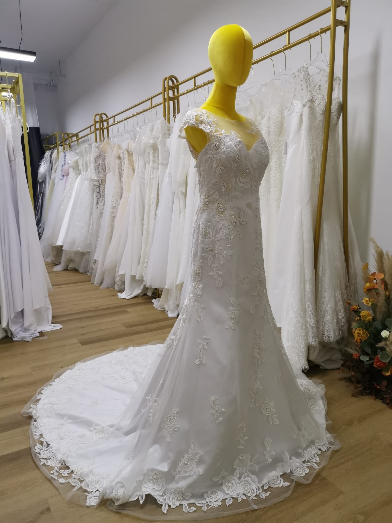 Wedding Bridal Gown R-0276