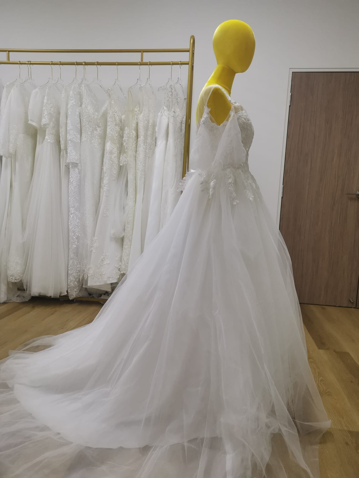 Wedding Bridal Gown R-0280