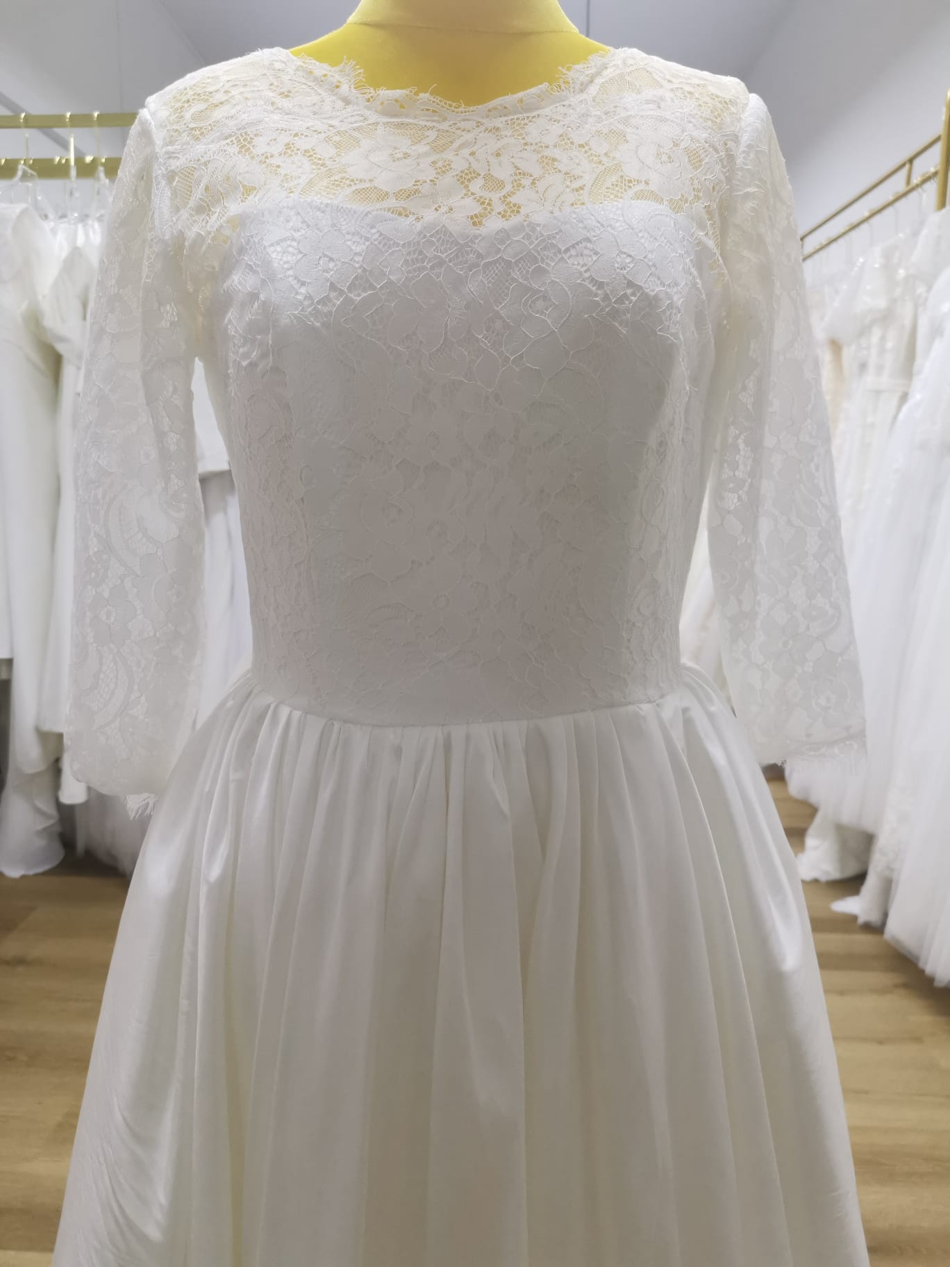Wedding Bridal Gown R-0313