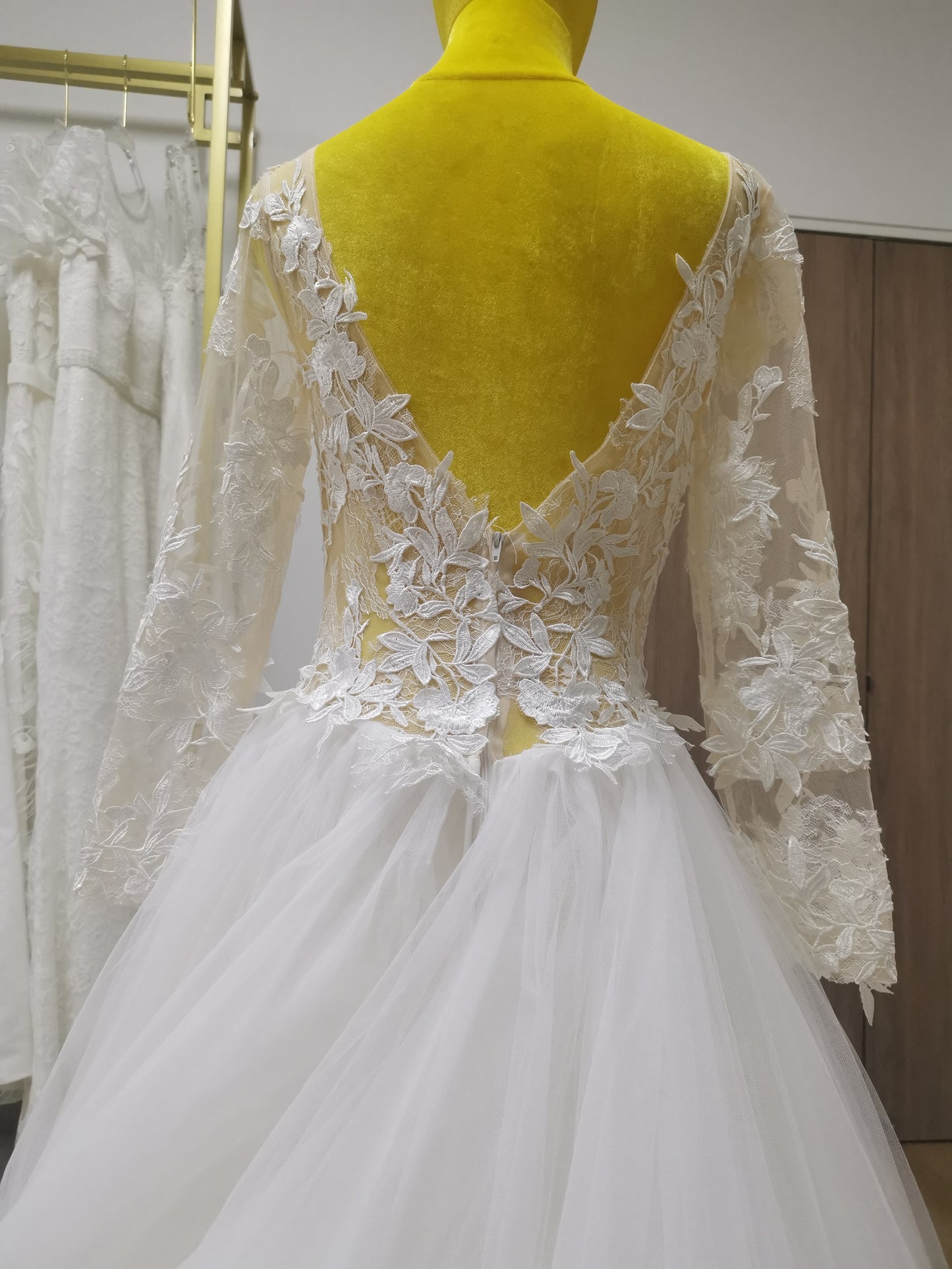 Wedding Bridal Gown R-0329