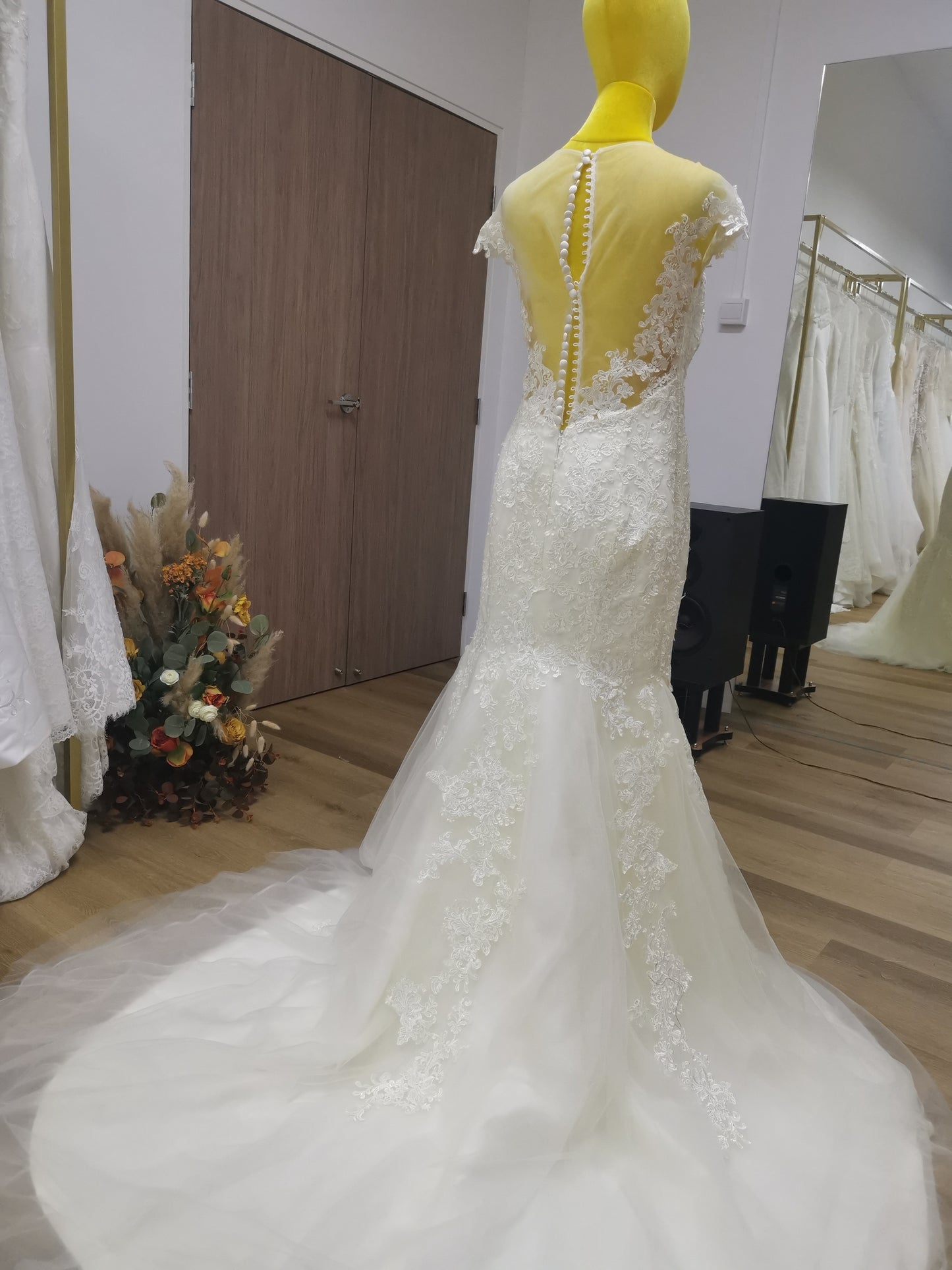 Wedding Bridal Gown R-0331