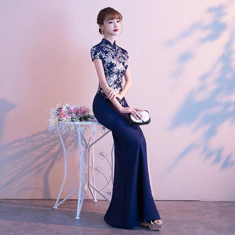 Banquet evening dress female 2019 new noble host fishtail slim high-end Chinese temperament cheongsam dress