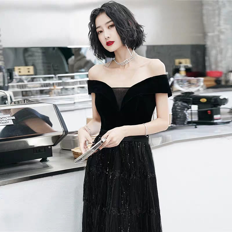 New Noble Atmosphere Queen High-End Atmosphere Elegant Black Thin one-shoulder long banquet evening dress