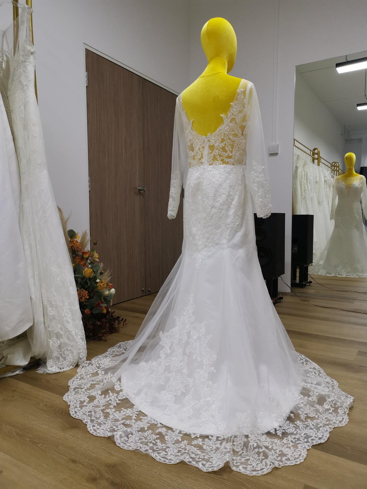 Wedding bridal gown R-0014