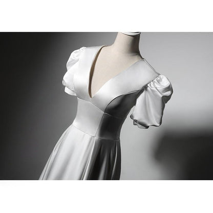 five-point bubble sleeve deep V-neck strap white Wedding Dress