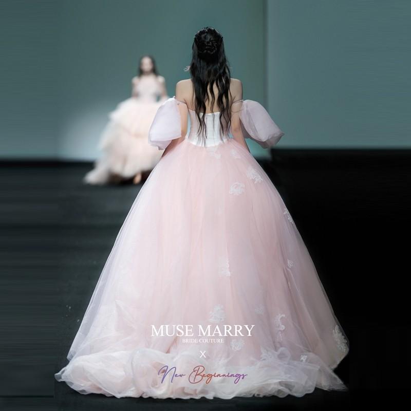 French satin wedding dress 2022 new one-word shoulder thin princess peng Peng skirt super fairy small tail sen net red
