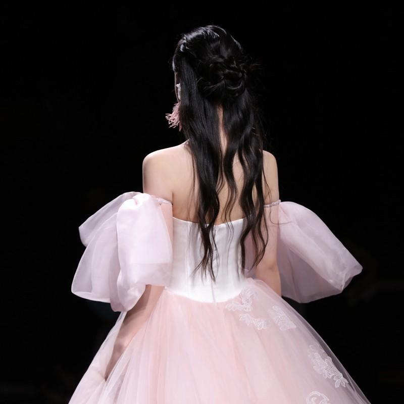 French satin wedding dress 2022 new one-word shoulder thin princess peng Peng skirt super fairy small tail sen net red