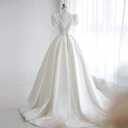 New design 2022 wedding gown, puffy sleeve i