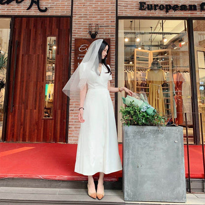 French light wedding dress super fairy show thin Hepburn simple brigade shoot satin small man out of the yarn small dress summer.