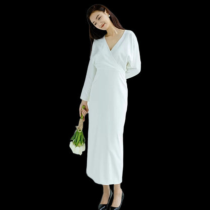Long-sleeved wedding dress new bride shade arm French vintage satin simple light yarn son-tied Hepburn wind girl.
