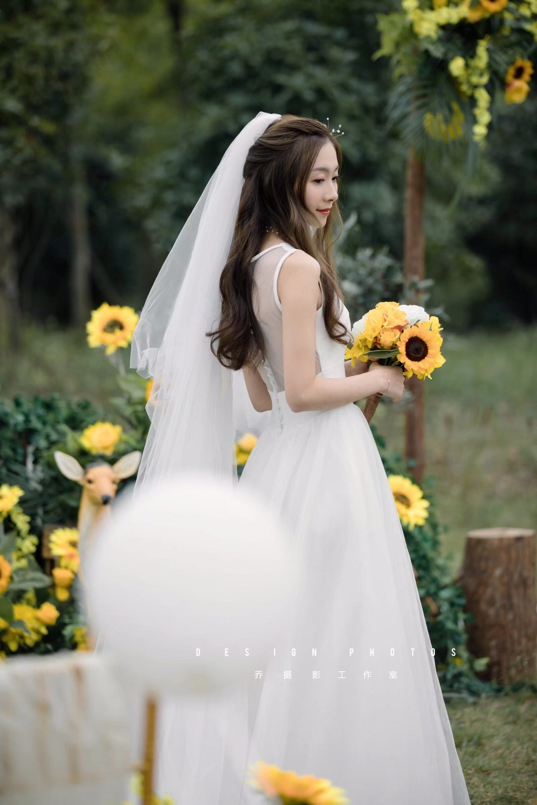 Fairy pure simple simple light wedding dress simple travel shoot real outdoor lawn wedding out of the dress light yarn wedding dress.