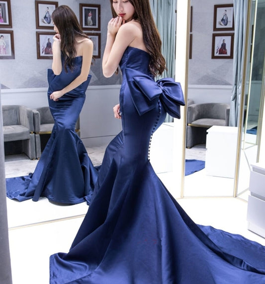 2020 new spring and summer evening dress bride toast editing bag fishtail body simple satin dress welcome back to the door.