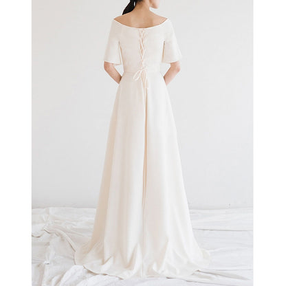 Autumn/Winter New Princess French light wedding bride wedding dress simple travel patting sen line a word shoulder out of the door yarn.