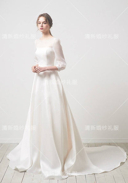Elegant style fairy fan gentle light wedding temperament simple atmosphere bride wedding drag autumn and winter new beauty.