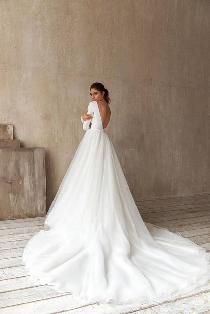 Autumn/winter new retro long-sleeved satin minimalist Hepburn show lean main wedding dress tail temperament bride